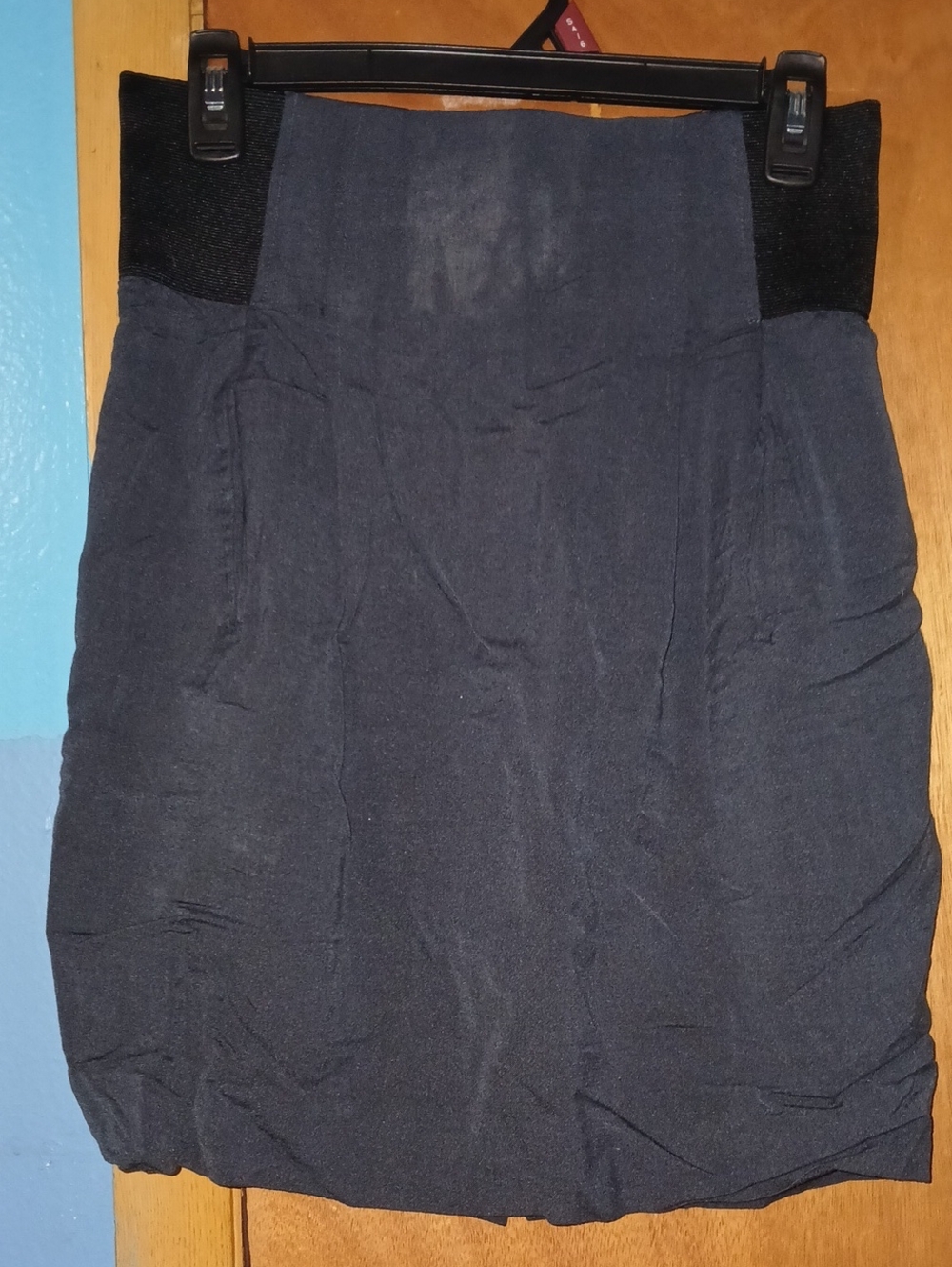 Womens BCBG Grey High-Waist Bubble Pencil Skirt Back Zip Pockets Sz: 6